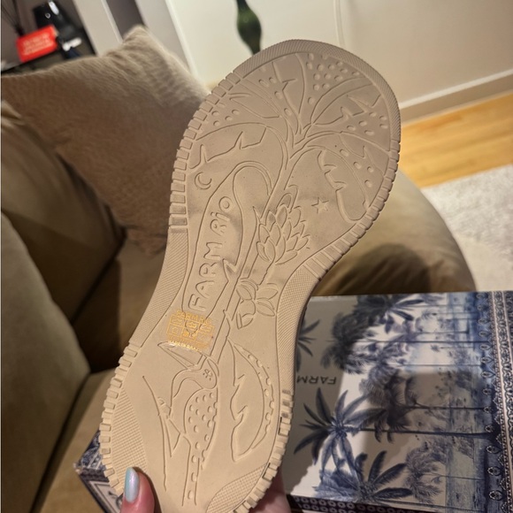 Farm Rio Ivory Apolo Sneaker - Picture 8 of 10